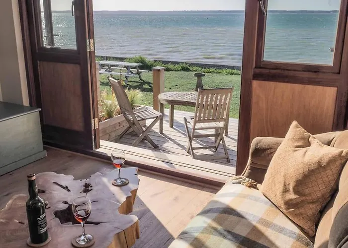 Little Tern, Beachside Chalet 6, Access To Beach